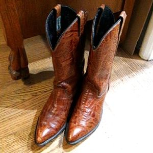 Code West embossed/stamped cowboy boots size 10